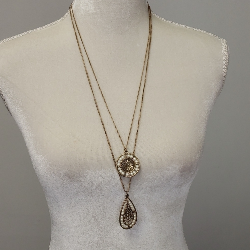 LAYERED 36" Necklace Faux Gold And Pearls Costume Jewelry VGUC